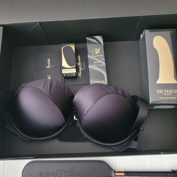 Honey Birdette Black Intimates Set - Picture 10 of 15